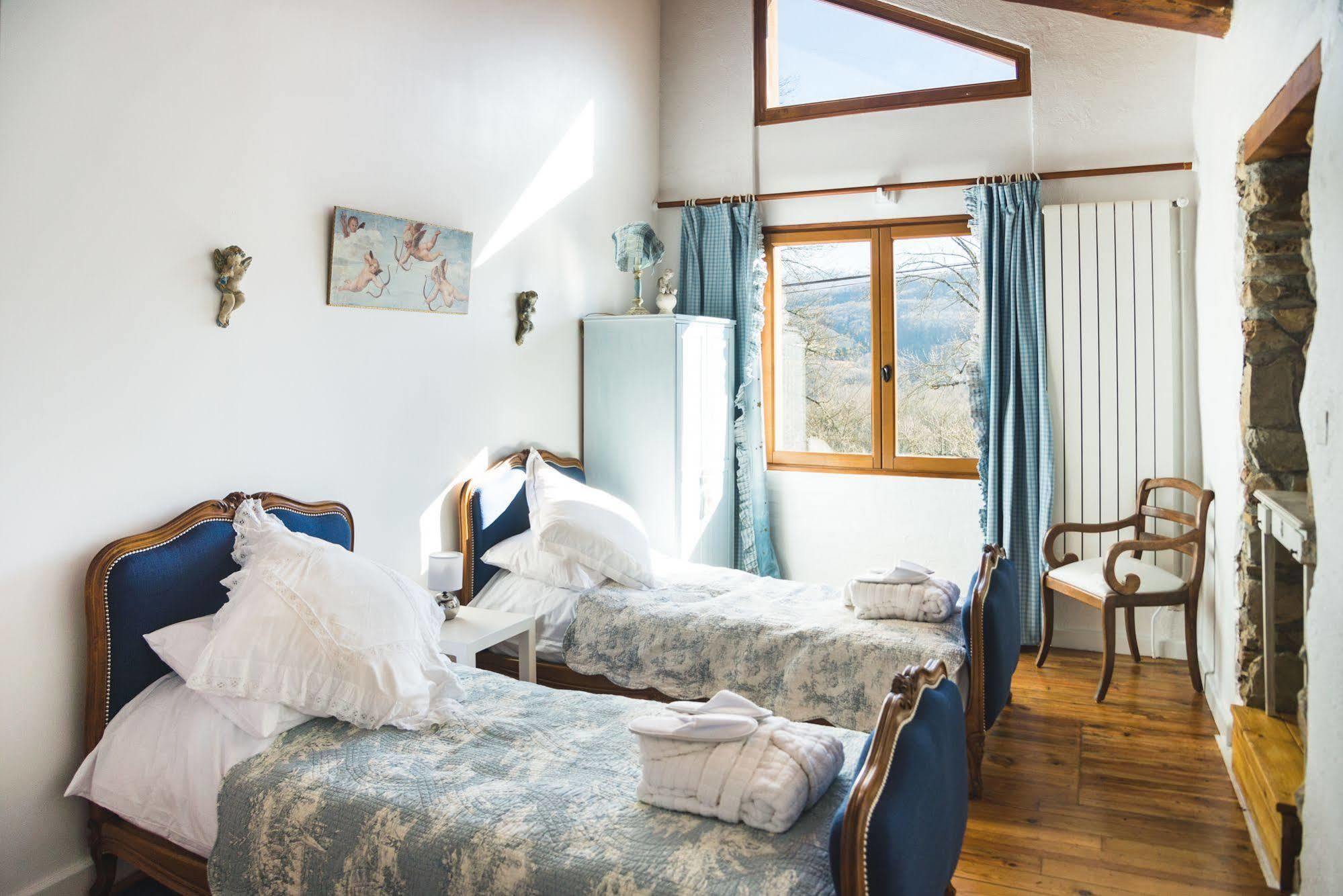 Domaine De Terrac Bed & Breakfast Rimont Екстериор снимка